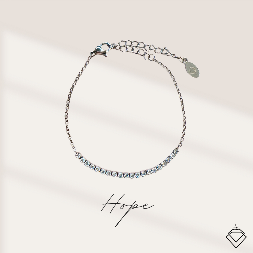 [BECOMING] Hope White Dainty Bracelet (Silver/Gold)