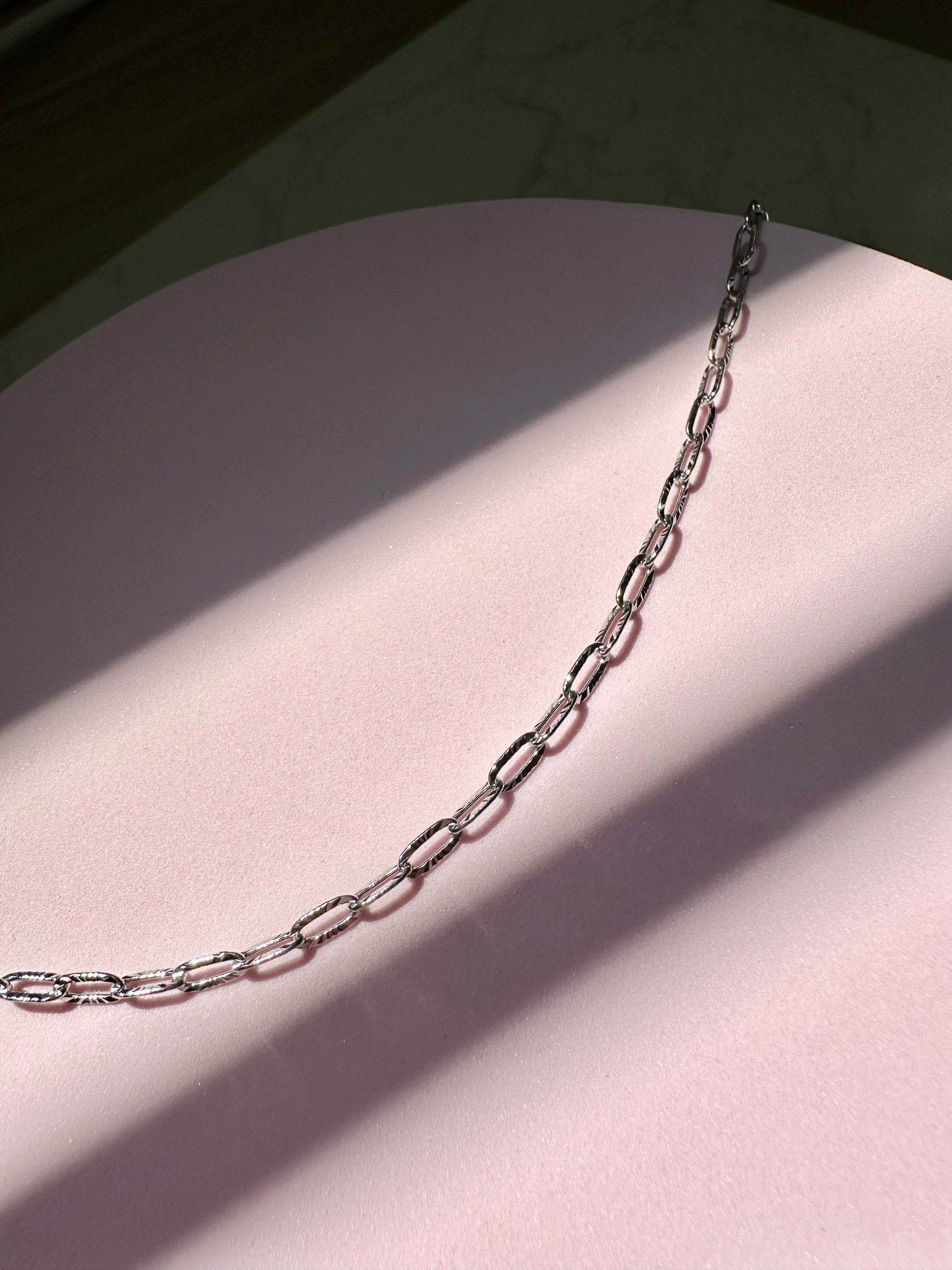 [FLOW] Leia Mini Stainless Steel Chain Necklace