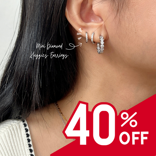 [40% OFF UNLOCKED JUST FOR TODAY] Mini Diamond Huggies Earrings (Silver/Gold)
