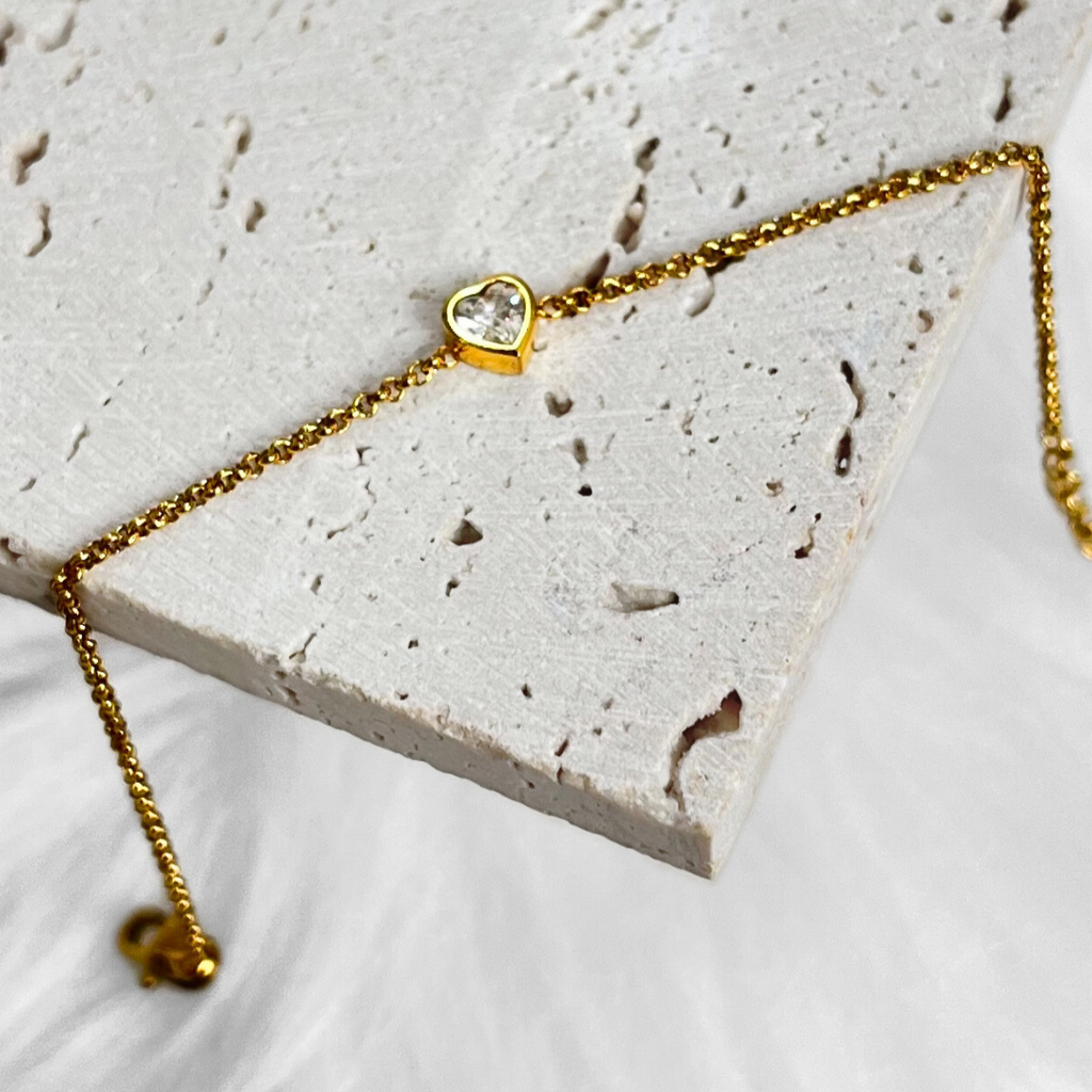 [CONNECTION] Ethel Mummy Heart-Shaped Everyday Bracelet (Silver/Gold)