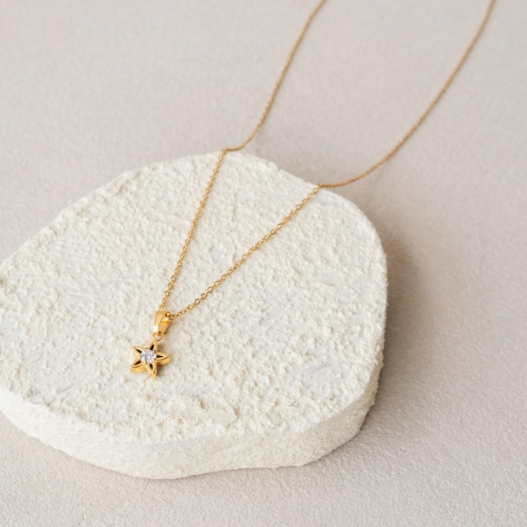 [NECKLACES] Bloom Flower Stainless Steel Necklace - Myella Jewellery