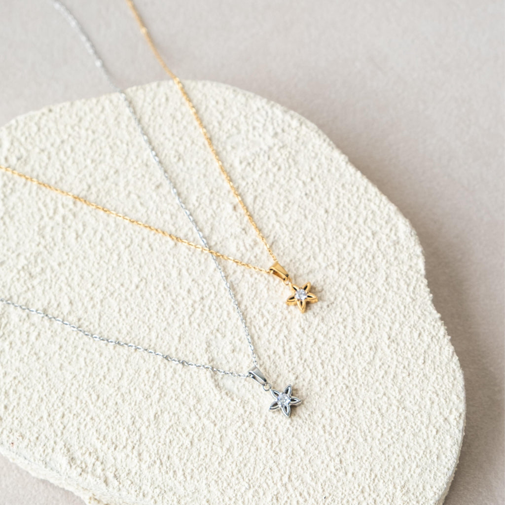[NECKLACES] Bloom Flower Stainless Steel Necklace - Myella Jewellery