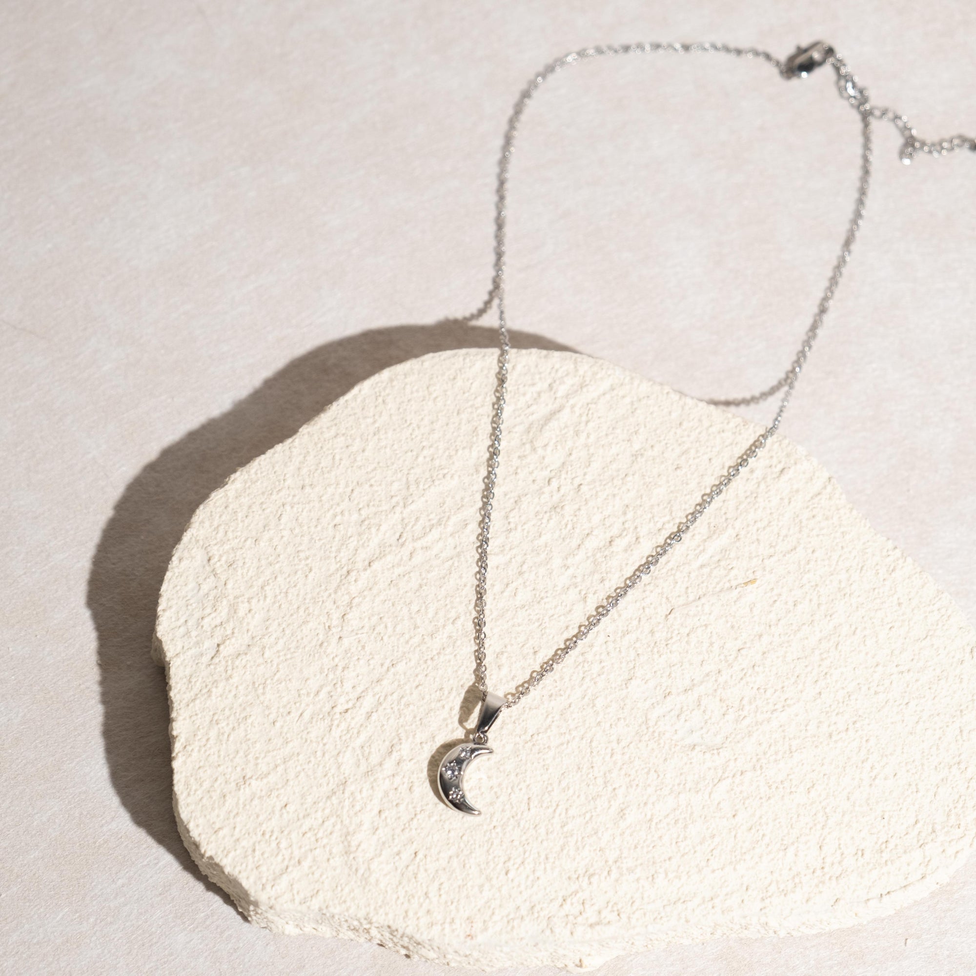 [TWILIGHT] Crescent Necklace (Nicolechowww x Myella) Stainless Steel