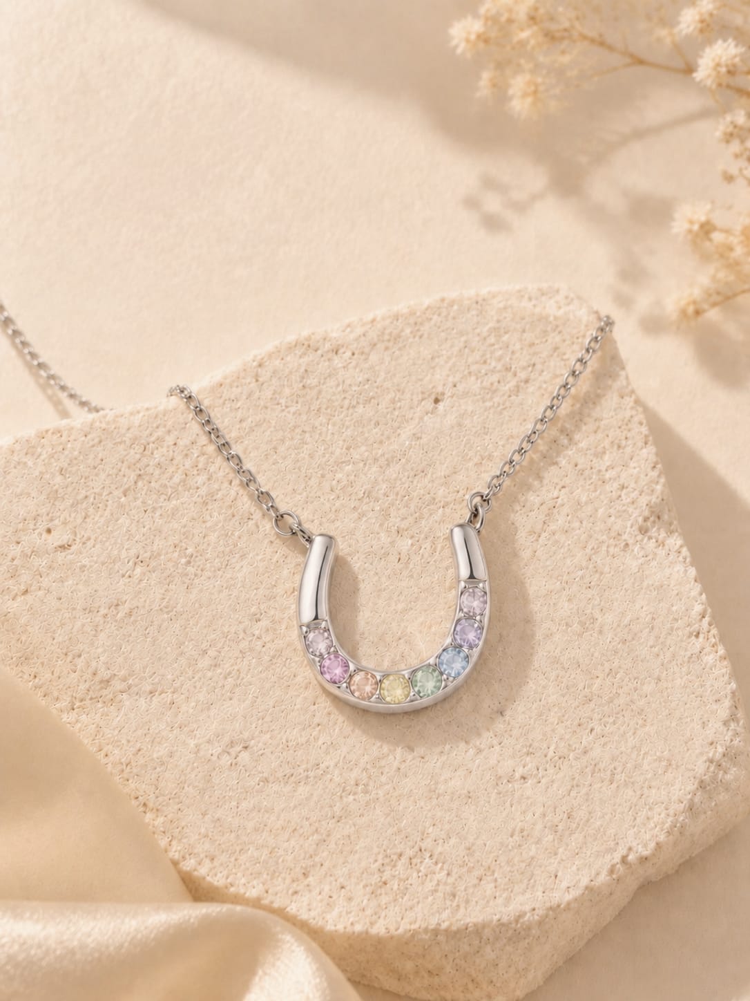 [RAINBOW] Horseshoe Necklace Stainless Steel - Myella Jewellery