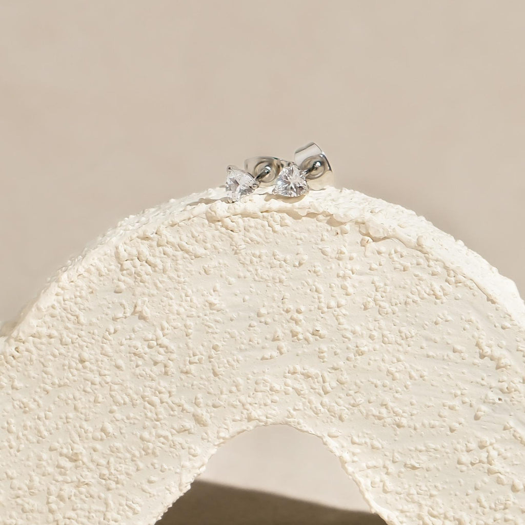 [EARRINGS] Mel Heart Shaped Stud Earrings