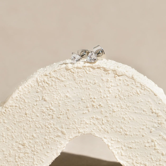 [EARRINGS] Mel Heart Shaped Stud Earrings