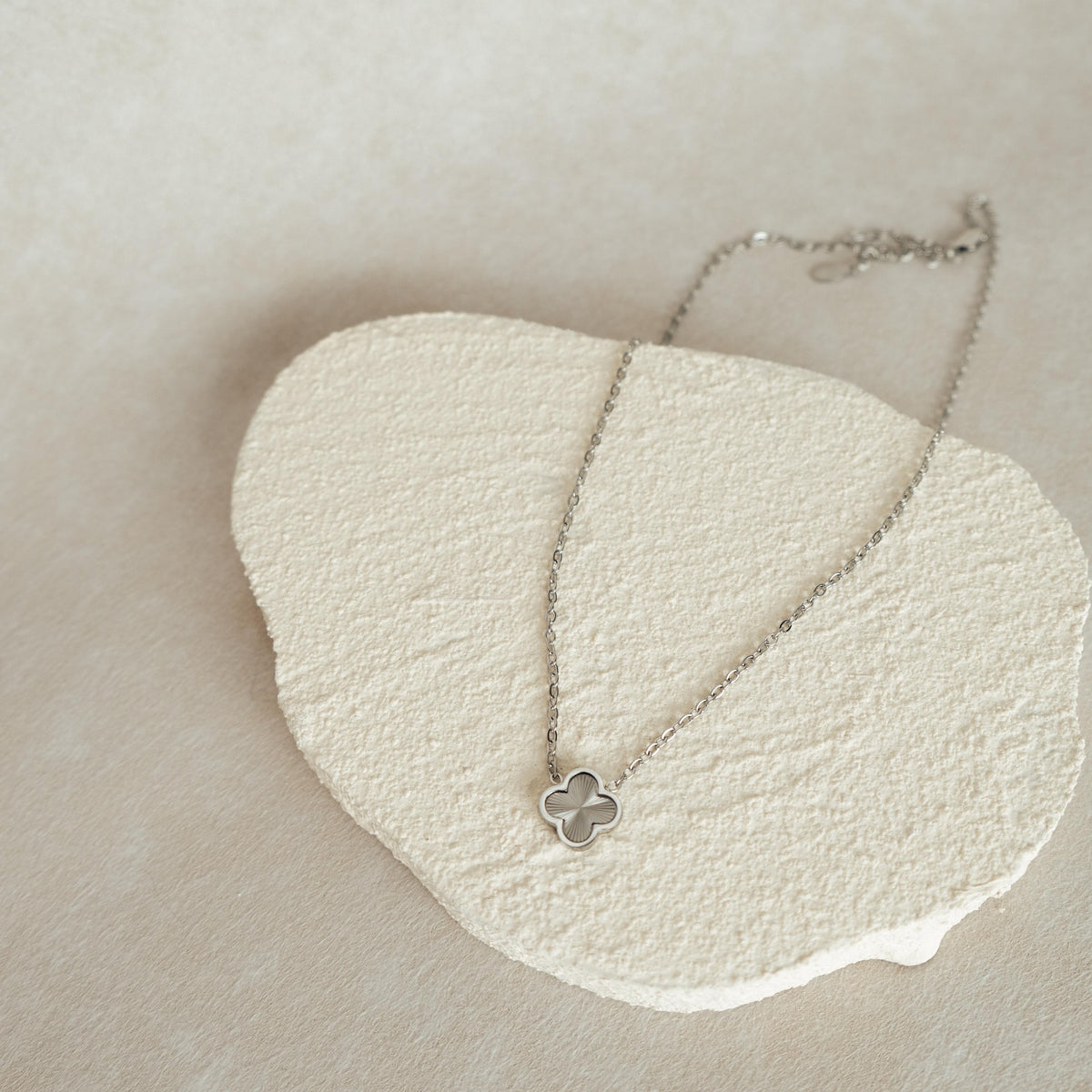 [NECKLACES] Cleo Klover Necklace Stainless Steel - Myella